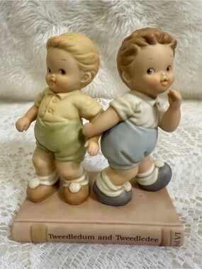 RARE Enesco Tweedledum & Tweedledee LE 1680/10000 Figurine